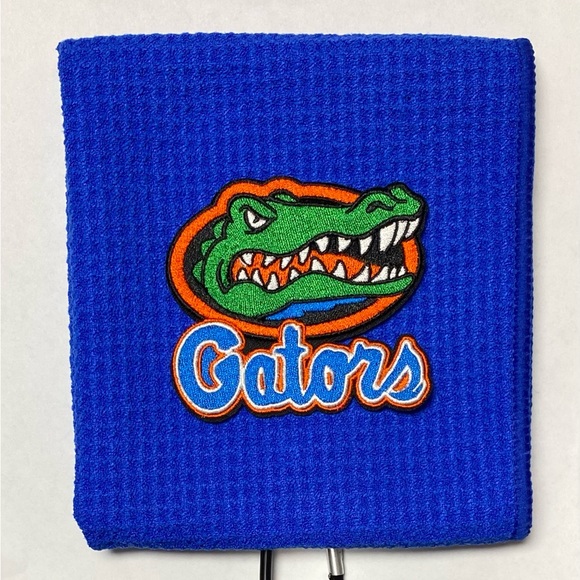 Florida Gators Seminoles Golf Towel, 12 x 20, with carabiner - Picture 4 of 7